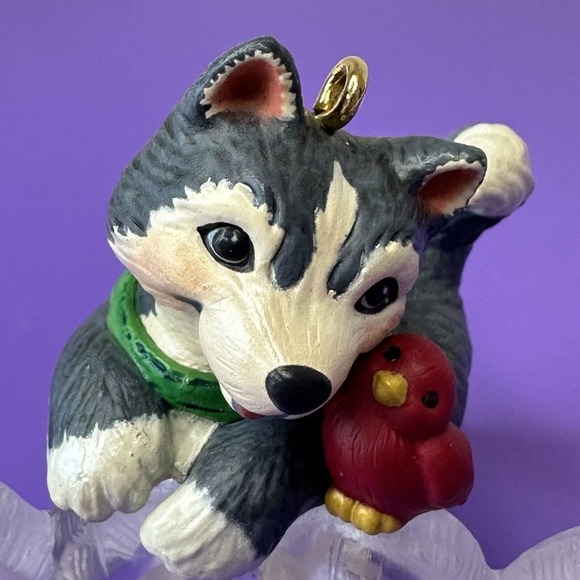 Hallmark Cool Decade 2006 Husky Dog Polar Animal Figurines Dated Discontinued - Picture 3 of 5